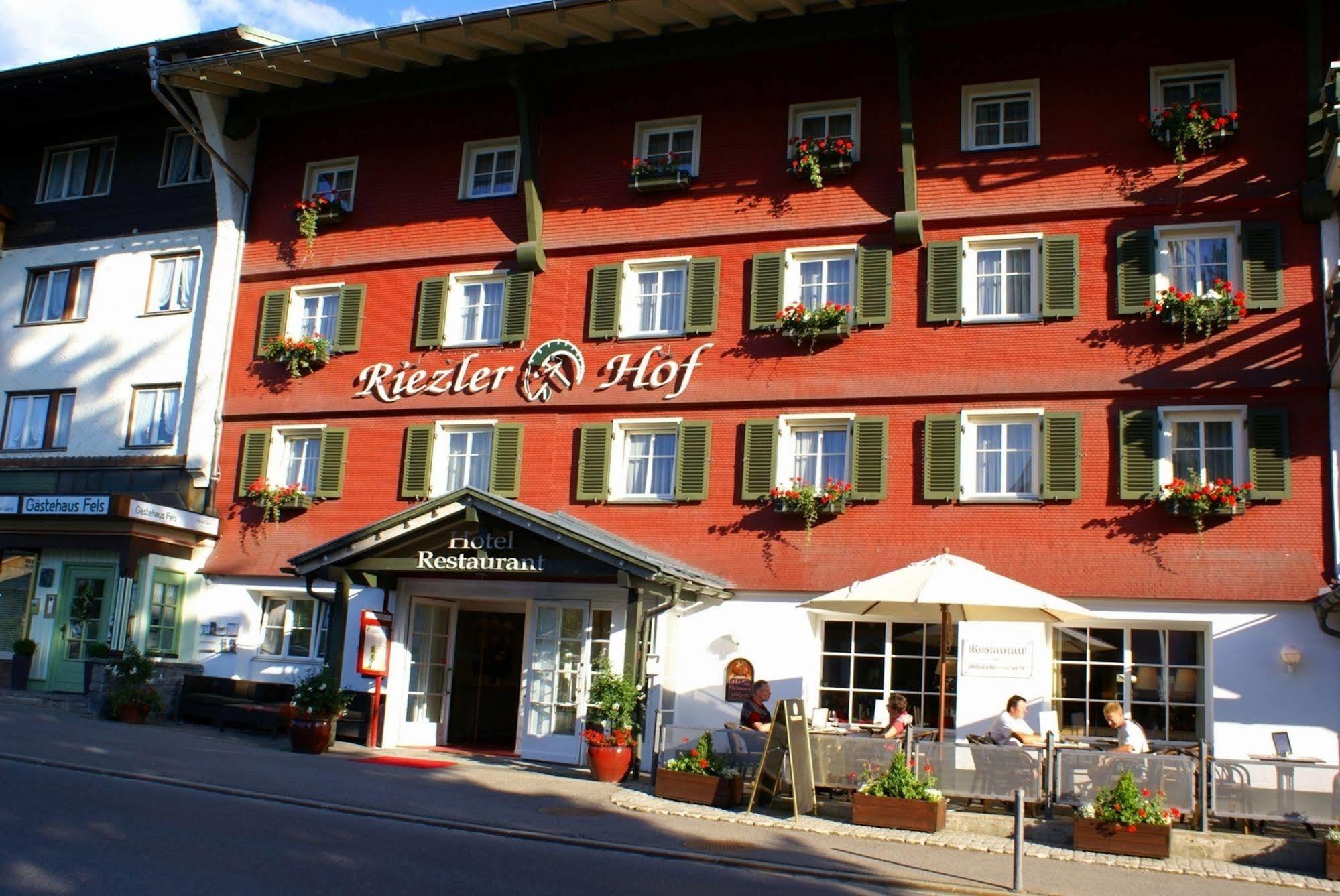 Hotel Riezler Hof 4*